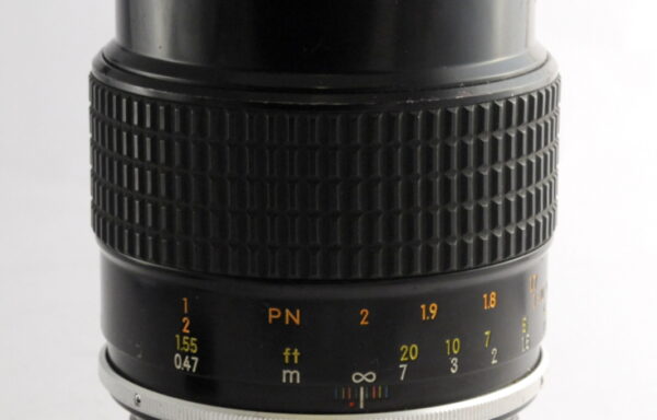 Obiettivo Micro-Nikkor AI 105mm f/4