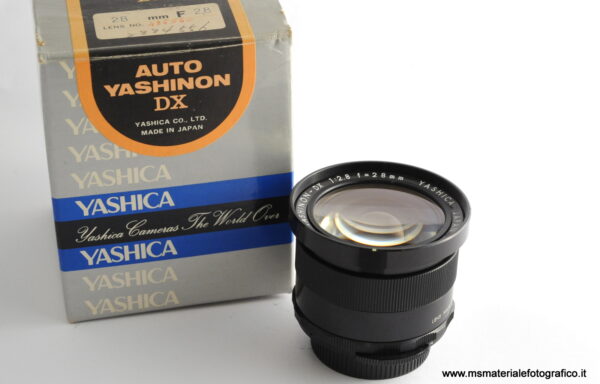 Obiettivo Yashica Yashinon-DX 28mm f/2,8 vite 42×1