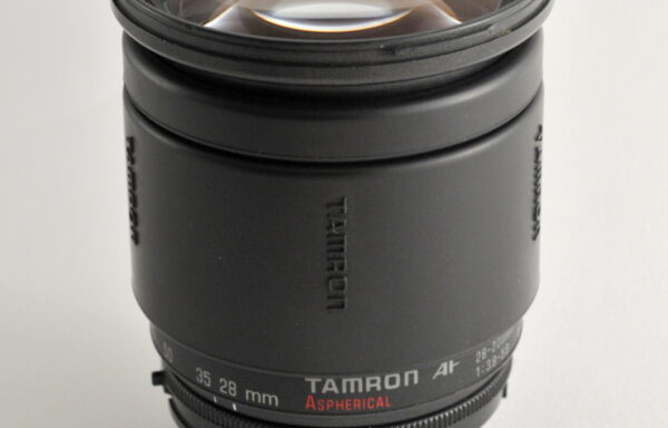 Obiettivo Tamron AF Aspherical 28-200mm f/3.8-5.6 per Nikon 