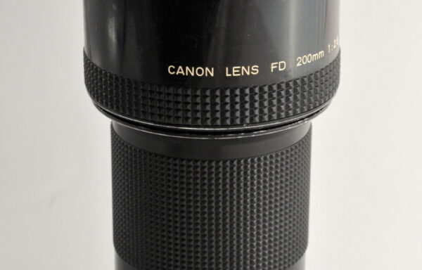 Obiettivo Canon FD 200mm f/2.8