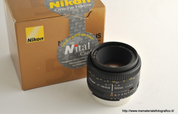 Obiettivo Nikkor AF D 50mm f/1.8