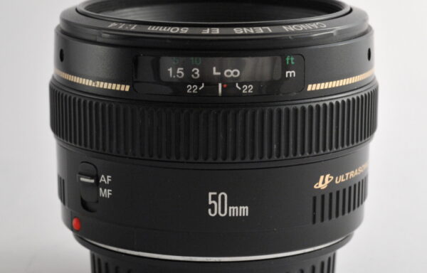 Obiettivo Canon EF 50mm f/1.4