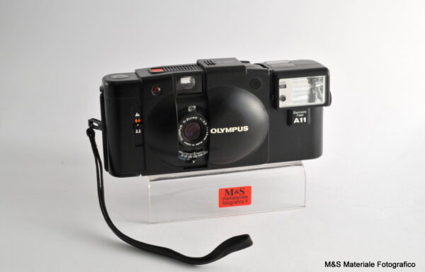 Kit Fotocamera Olympus XA 2 con Flash A11