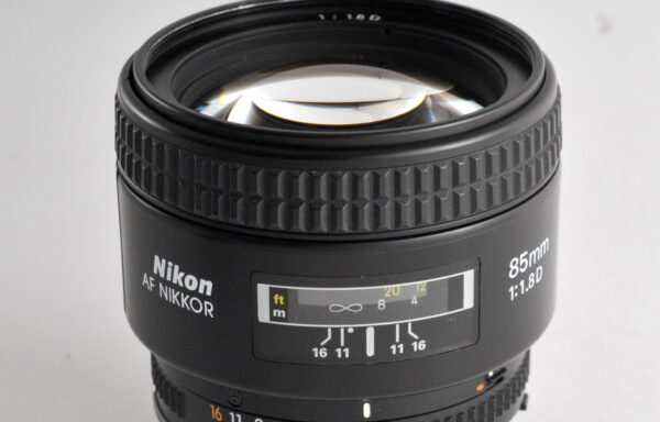 Obiettivo Nikkor AF 85mm f/1.8 D