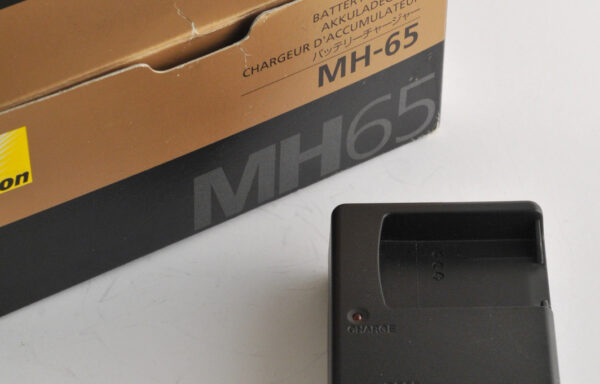 Nikon Battery Charger MH-65 (per EN-EL12)