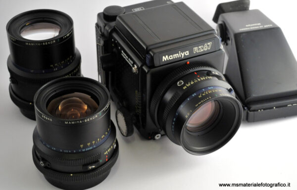 Kit Fotocamera Mamiya RZ 67 con Obiettivo 110mm f/2.8, Obiettivo 180mm f/4.5, Obiettivo 50mm f/4.5 e vari accessori