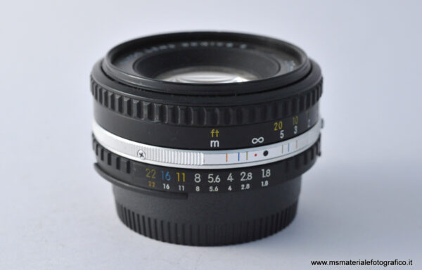 Obiettivo Nikkor Serie E 50mm f/1.8