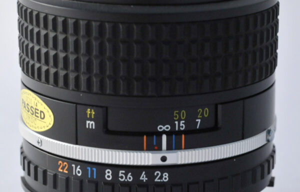 Obiettivo Nikon Serie E 100mm f/2.8
