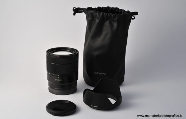 Obiettivo Sony Zeiss Vario-Tessar E 16-70mm f/4 ZA OSS (APS-C)