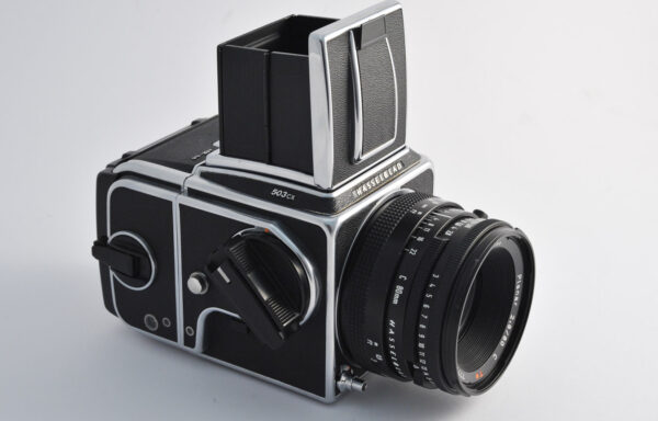 Kit Fotocamera Hasselblad 503CX con Obiettivo Carl Zeiss Planar 80mm f/2.8