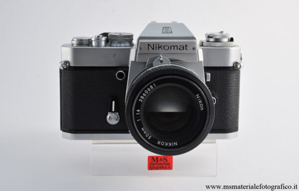 Kit Fotocamera Nikomat EL con Obiettivo Nikkor 50mm f/1.4