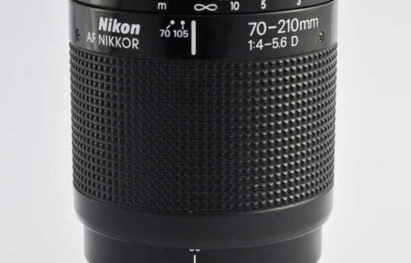Obiettivo Nikkor AF 70-210mm f/4-5.6 D