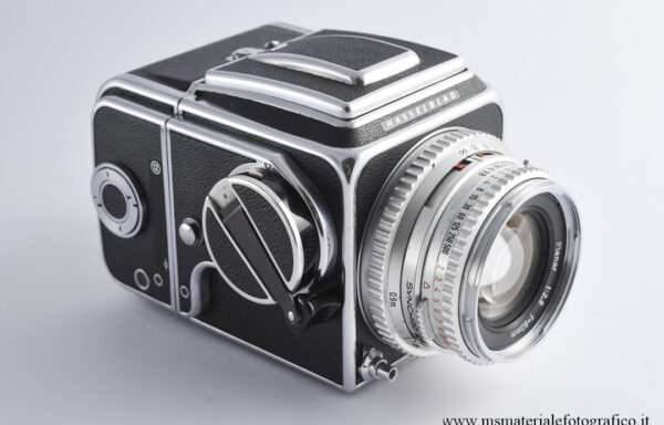 Kit Fotocamera Hasselblad 500 C con Obiettivo Carl Zeiss Planar 80mm f/2.8